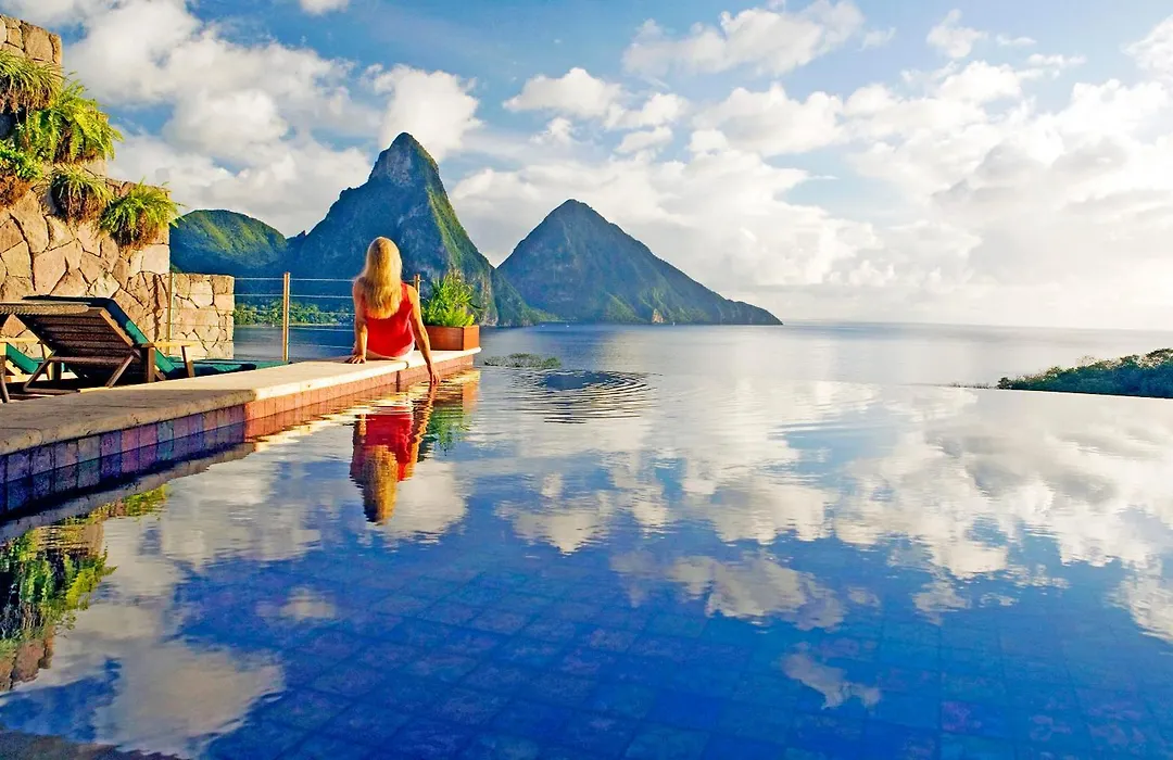 Jade Mountain-1